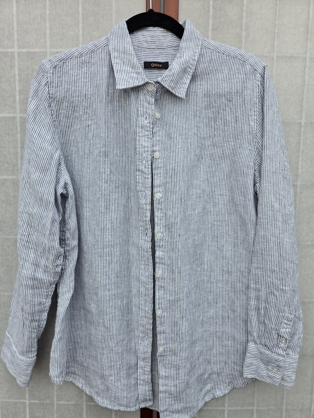 ​Quince Blue Pinstripe 100% European Linen Button Up Shirt Coastal Chic Preppy M
